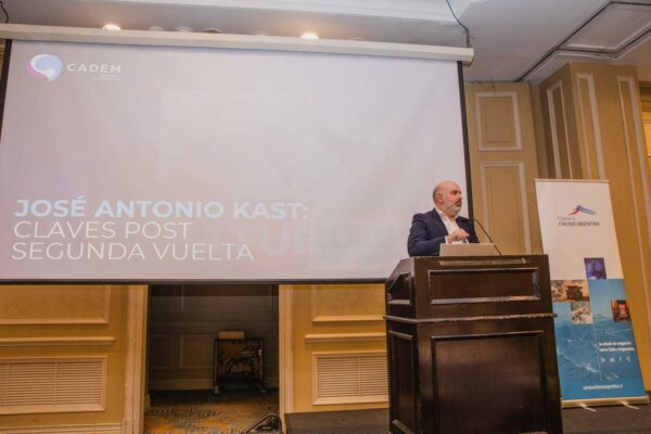 Desayuno-camara-chileno-argentina-44